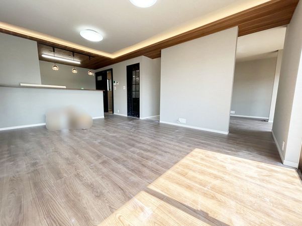 鶴見区岸谷3丁目(戸建) リビング