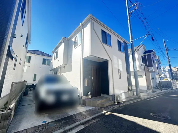 【鶴見区東寺尾中台】2019年7月築の住まい。JR京浜東北線「鶴見」駅まで徒歩18分です。