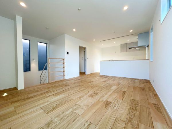 鶴見区上末吉3丁目(新築戸建) リビング リビング