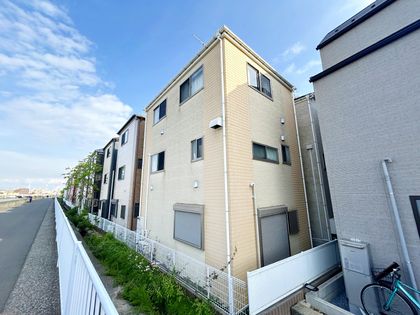 鶴見区上末吉5丁目(戸建) 外観