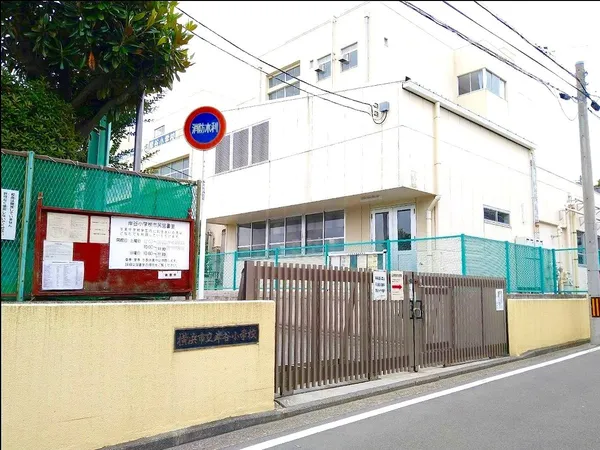 徒歩14分。
