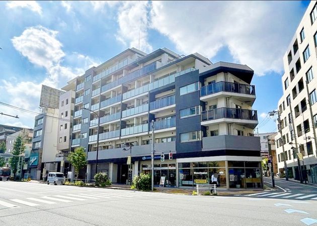 フェニシア学芸大学 外観 フェニシア学芸大学 外観