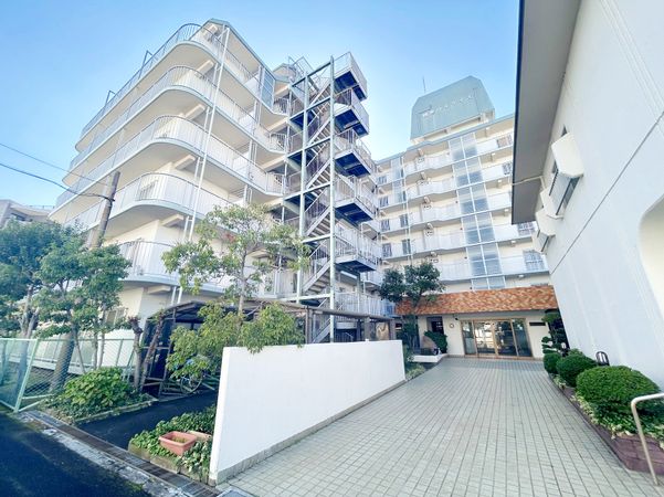 鶴見ハイライズ 外観