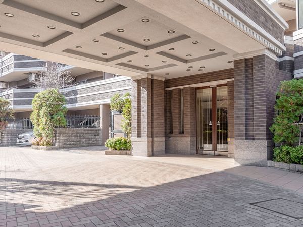 ナイスブライトピア横濱鶴見 エントランス ナイスブライトピア横濱鶴見 エントランス