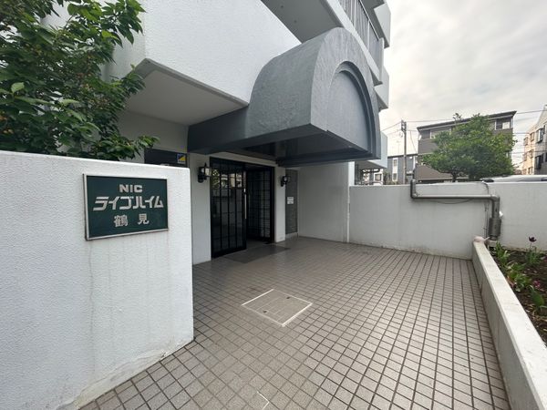 NICライブハイム鶴見 エントランス NICライブハイム鶴見 エントランス