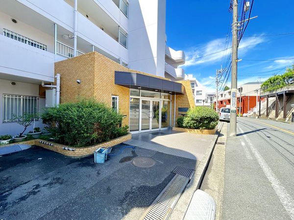 東寺尾ダイヤモンドマンション A号棟 エントランス 東寺尾ダイヤモンドマンション A号棟 エントランス