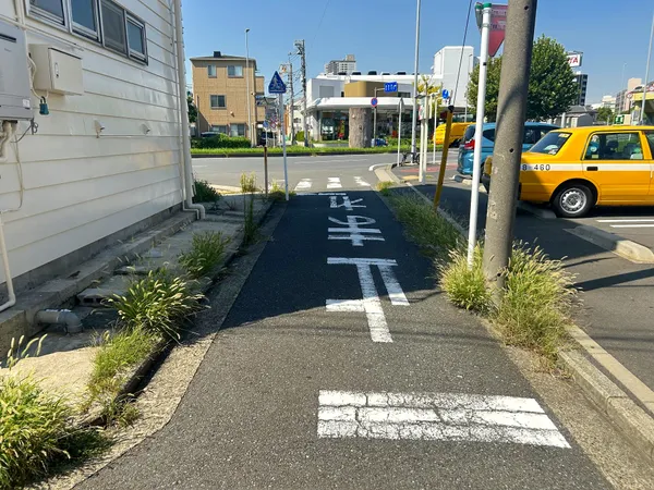 北側前面道路
