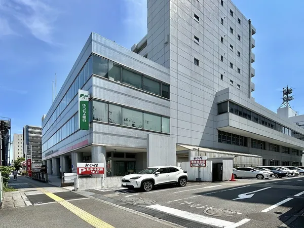 徒歩3分。