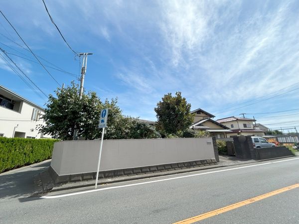 泉区上飯田町(土地) 前面道路含む外観