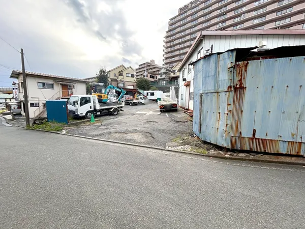 現地