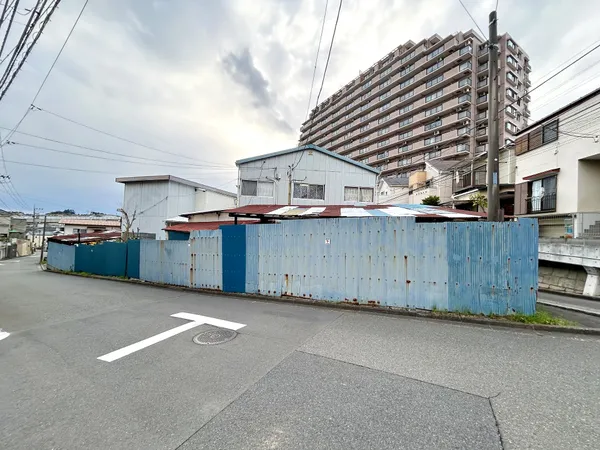 現地