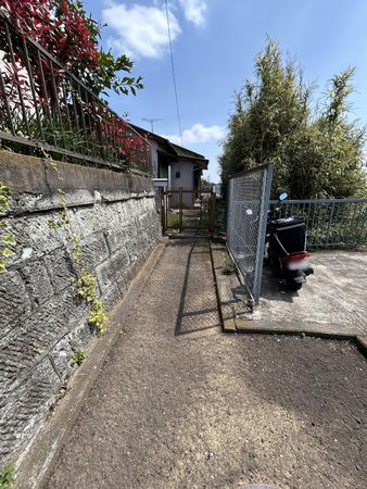 神奈川区三ツ沢下町(土地) 前面道路含む外観