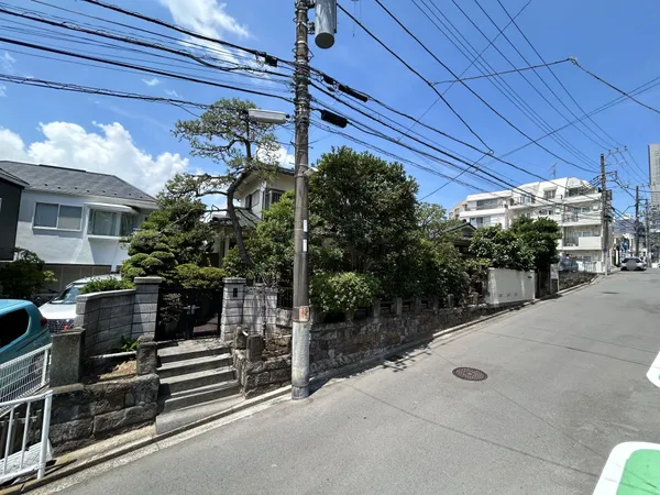 現況：建物あり（2025年7月撮影）