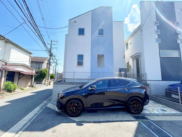 神奈川区六角橋5丁目(戸建) 駐車場