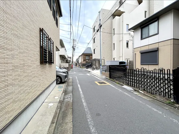 前面道路※２０２５年１０月撮影