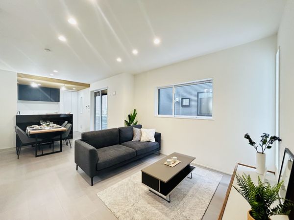 神奈川区沢渡(戸建1号棟) リビング 神奈川区沢渡(戸建1号棟) リビング