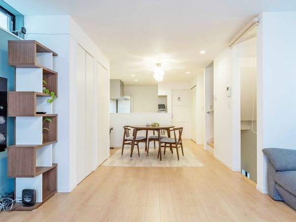 西区西戸部町2丁目(戸建) リビング