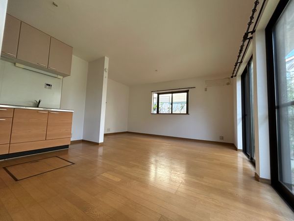 保土ケ谷区上菅田町(戸建) リビング 保土ケ谷区上菅田町(戸建) リビング