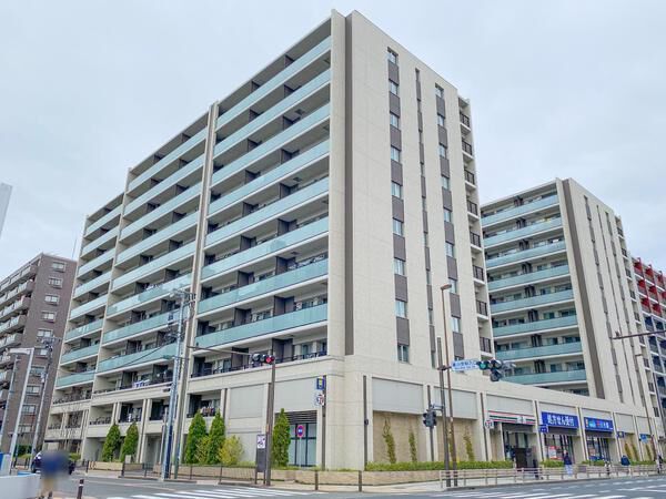パークホームズ横濱星川 外観