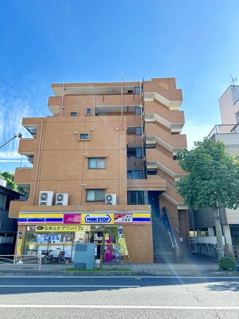 パーク・ノヴァ三ツ沢 外観