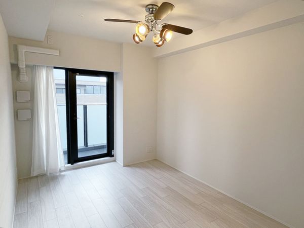 オープンレジデンシア横浜 リビング