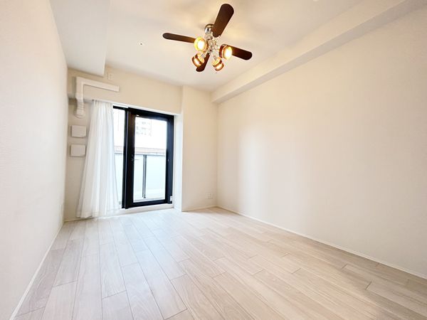 オープンレジデンシア横浜 リビング