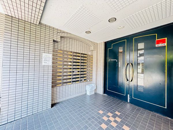 ホーメストハイツ大通り公園 エントランス ホーメストハイツ大通り公園 エントランス