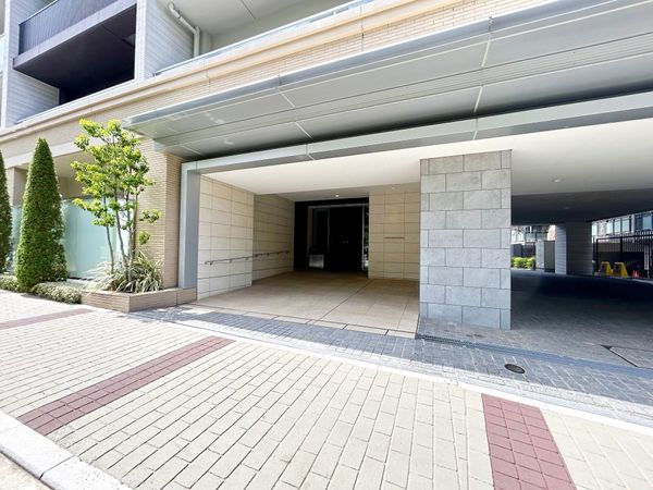 パークホームズ横浜ブロッサムアベニュー エントランス