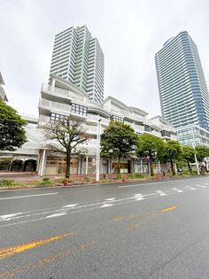 ヨコハマポートサイドロア参番館 外観