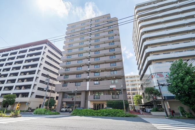 ライオンズマンション反町公園 外観