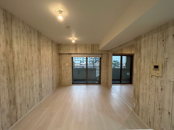 リブゼ横浜プライオシティ リビング