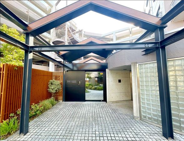 リミオガーデン横浜西寺尾 エントランス リミオガーデン横浜西寺尾 エントランス