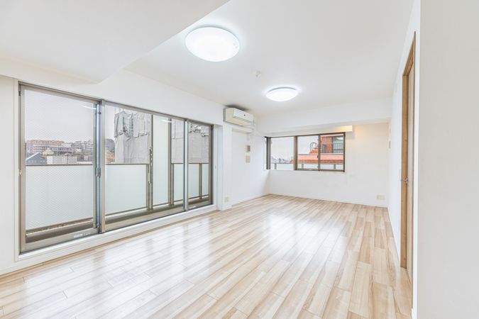 ウィルローズ横濱吉野町 リビング