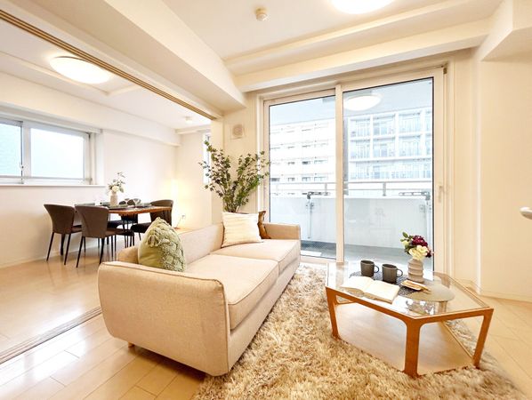 D’クラディア横浜エステシア リビング