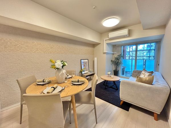 サンクタス横浜mid リビング