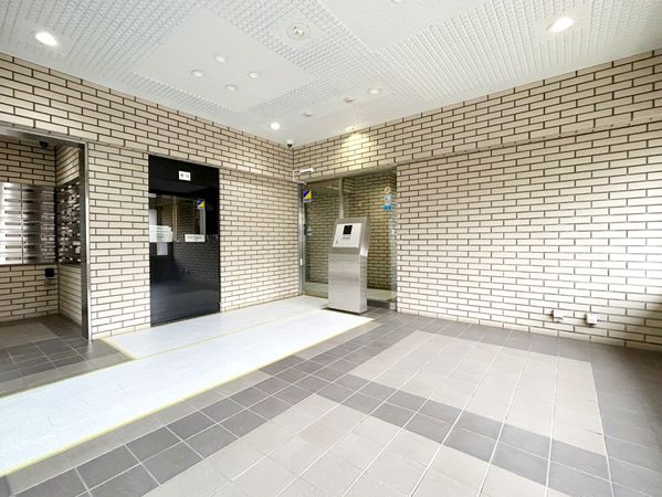 コスモ吉野町 エントランス