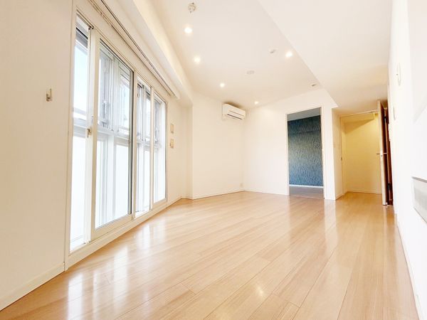 サンクタス横浜mid リビング