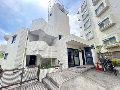 ヴェラハイツ三ツ沢公園 外観