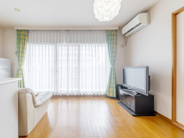 横浜伊勢佐木南パーク・ホームズ リビング