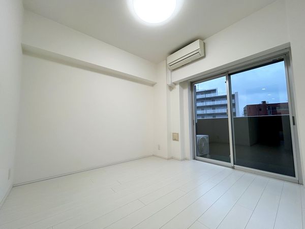 PREMIUM CUBE 横浜 室内