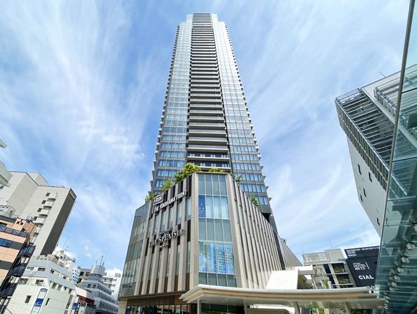 THE YOKOHAMA FRONT TOWER 外観