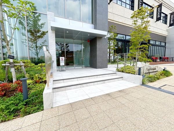 リビオタワー羽沢横浜国大 エントランス リビオタワー羽沢横浜国大 エントランス