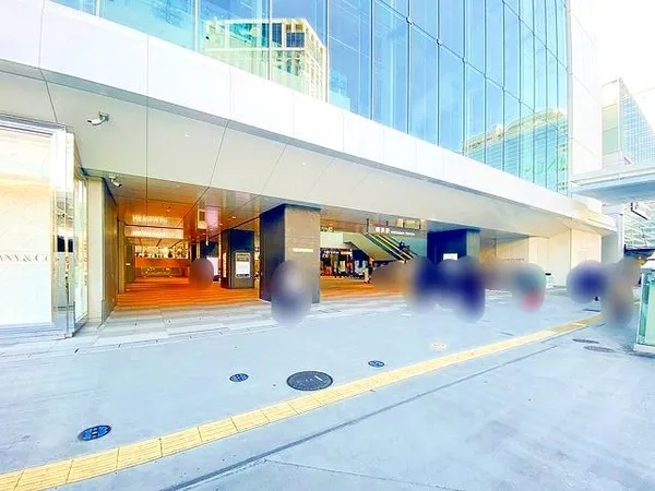 徒歩10分。