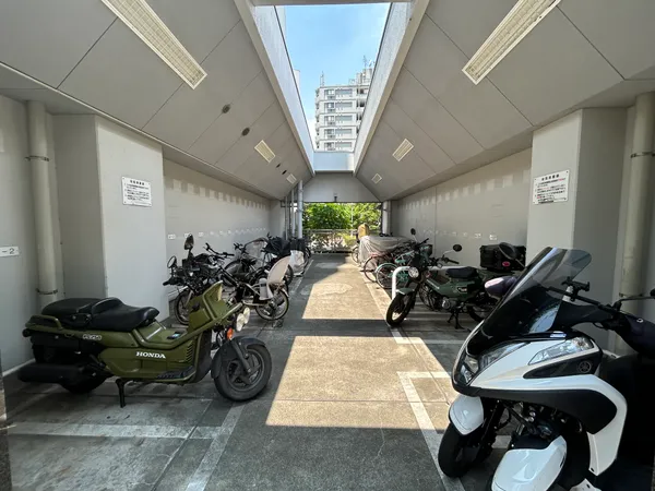 駐輪場、バイク置場