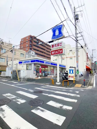 徒歩4分。