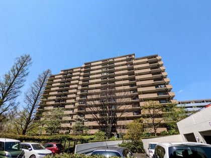 サン・ステージ緑園都市 西の街 6番館 外観