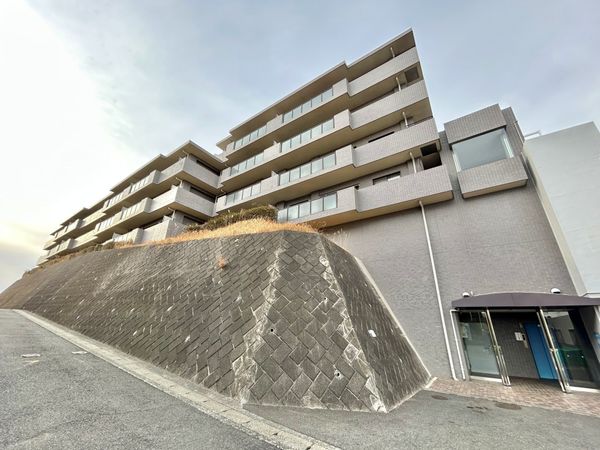 東建ニューハイツ緑園都市 参番館 外観