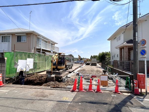 藤沢市本藤沢2丁目 土地 8区画 前面道路含む外観 藤沢市本藤沢2丁目 土地 8区画 前面道路含む外観
