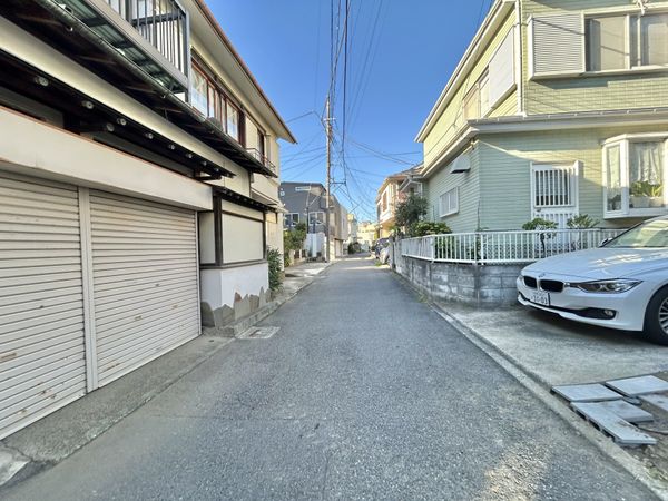 藤沢市片瀬4丁目 土地 1区画 前面道路含む外観 藤沢市片瀬4丁目 土地 1区画 前面道路含む外観
