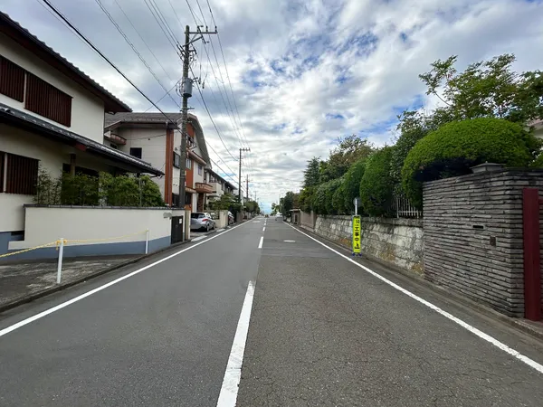 【南西側前面道路】幅員約8.0m